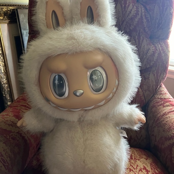 POP MART THE MONSTERS - ANGEL IN CLOUDS Zimomo Labubu - Picture 1 of 7